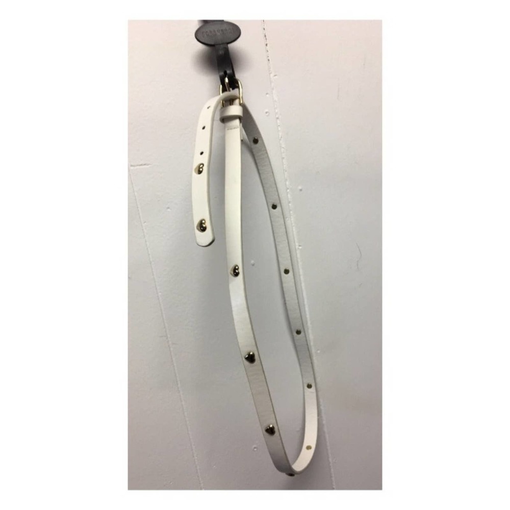 Forever 21 | NWT White Belt w/ Heart Detailing •